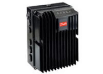 Лот: 11111048. Фото: 1. Преобразователь частоты vlt Danfoss... Бензо-, мотоинструмент