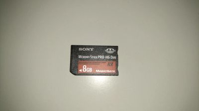 Лот: 8266688. Фото: 1. Memory stick pro duo 8gb. Карты памяти