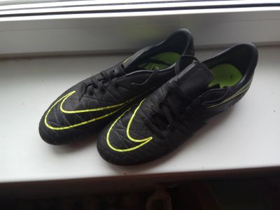 Лот: 14697691. Фото: 1. Бутсы футбольные nike (новые). Другое (обмундирование и экипировка)