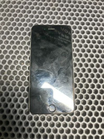 Лот: 20591922. Фото: 1. Iphone 6 Не включается (v). Смартфоны