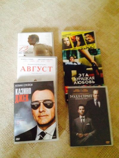 Лот: 4906144. Фото: 1. DVD с фильмами 10 штук в комплекте... Видеозаписи, фильмы