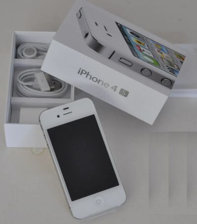 Лот: 3034785. Фото: 1. Продам отличный белый iPhone 4S... Смартфоны