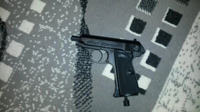 Лот: 3577587. Фото: 1. walther ppk/s 4.5 mm/177 bb. Пневматическое оружие