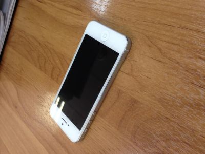 Лот: 3971866. Фото: 1. iPhon 5. Смартфоны