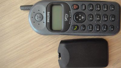 Лот: 5662271. Фото: 1. Супер раритетный Philips Рабочий... Кнопочные мобильные телефоны