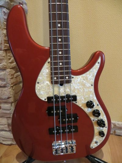 Лот: 8655441. Фото: 1. Fender Urge II Stu Hamm Bass... Гитары