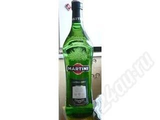 Лот: 470637. Фото: 1. MARTINI extra dry 1 литр. Красноярск