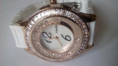 Лот: 5385713. Фото: 1. стильные часы с керамическим браслетом... Другие наручные часы