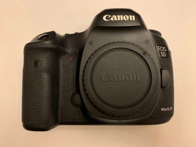 Лот: 20912178. Фото: 1. Canon EOS 5D Mark III Body Пробег... Цифровые зеркальные