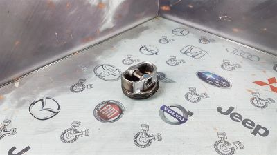 Лот: 23590005. Фото: 1. Поршень Toyota Camry 2AR-FE 13211-36120. Двигатель и элементы двигателя