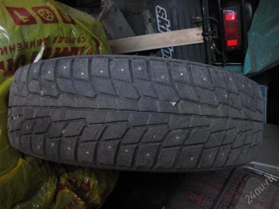 Лот: 1292101. Фото: 1. Шины зимние шипованные 215\70... Шины