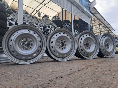 Лот: 25889981. Фото: 1. Комплект Оригинальных Заводских... Диски