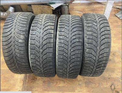 Лот: 19544880. Фото: 1. Bridgestone spike 01 225/60 R17. Шины