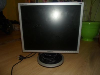 Лот: 5439213. Фото: 1. ЖК-монитор 19" Samsung "SyncMaster... ЖК-мониторы