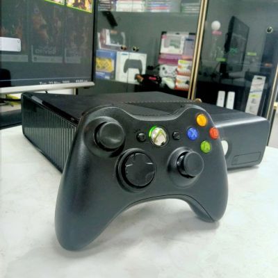 Лот: 18340814. Фото: 1. Microsoft Xbox 360 S 320gb Прошитый... Игровые приставки, консоли