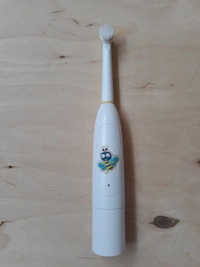 Лот: 16384227. Фото: 1. Электрическая зубная щётка детская... Электрические зубные щетки и ирригаторы