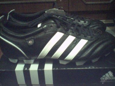 Лот: 888516. Фото: 1. Adidas бутсы размер 45. Кеды, кроссовки, слипоны