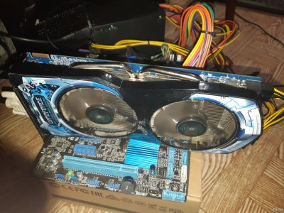 Лот: 16937983. Фото: 1. Radeon HD 6850 1Gb GDDR5 Gygabyte... Видеокарты