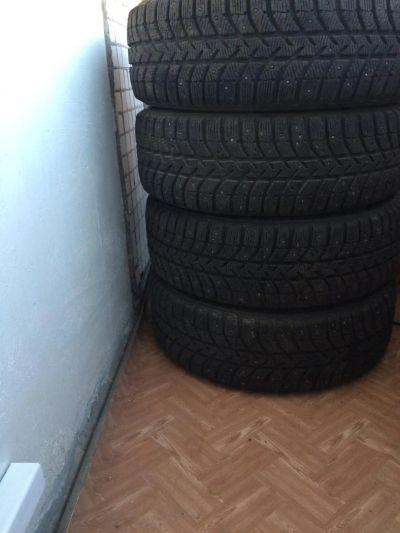Лот: 6262888. Фото: 1. шины bridgestone 195x65x15. Шины