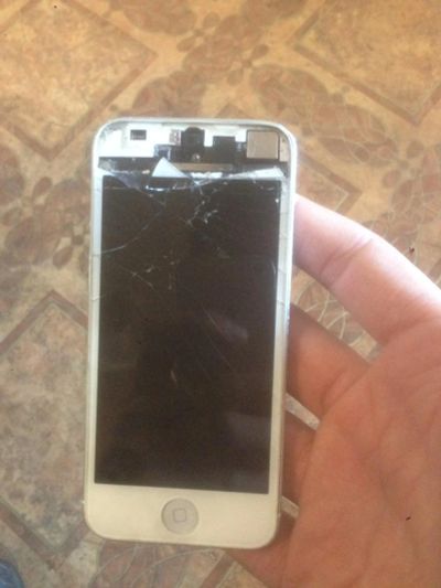 Лот: 7139477. Фото: 1. iPhone 5 32 gb. Смартфоны