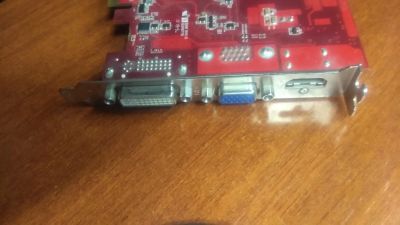 Лот: 13462259. Фото: 1. Radeon HD6570 R93KC. Видеокарты