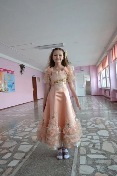 Лот: 6476950. Фото: 1. Праздничное новогоднее платье. Платья, сарафаны