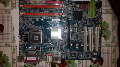 Лот: 8550861. Фото: 1. материнская плата Gigabyte ga-8I915pl-g. Материнские платы