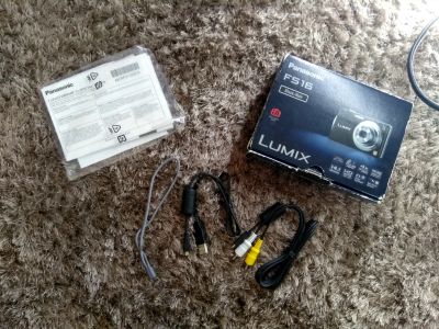Лот: 12747347. Фото: 1. Коробка и провода от Lumix FS16. Аккумуляторы, зарядные