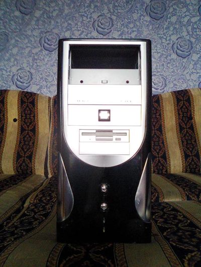 Лот: 3912028. Фото: 1. Системный блок с аэрографией. Корпуса, блоки питания