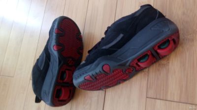 Лот: 13859103. Фото: 1. Кроссы Heelys на колесах р.33. Роликовые коньки, скейтборды, самокаты