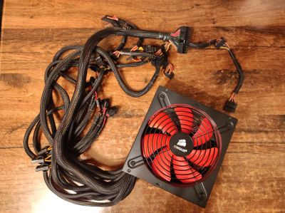 Лот: 24911625. Фото: 1. Блок питания Corsair TX850 V2... Корпуса, блоки питания