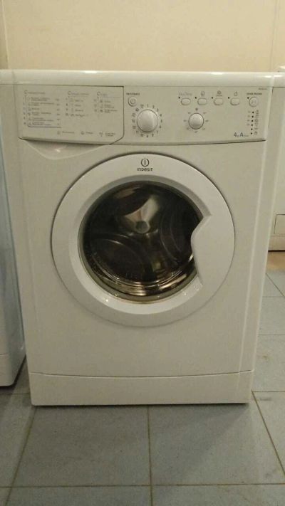Лот: 22464218. Фото: 1. Стиральная машина Indesit IWUB... Запчасти для остальной бытовой техники