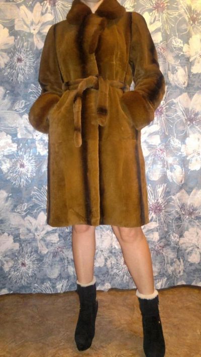 Лот: 4680859. Фото: 1. продам шубу бобер. Верхняя одежда