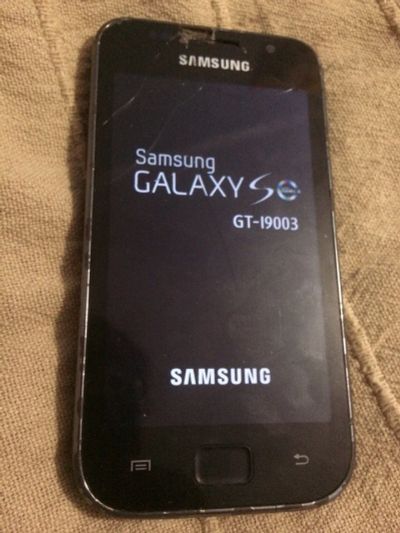 Лот: 8815433. Фото: 1. Samsung Galaxy S G T-I9003. Кнопочные мобильные телефоны