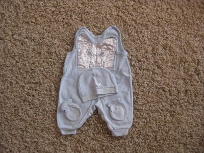 Лот: 2982663. Фото: 1. Комбинезон с шапочкой и антицарапками. Костюмы, пиджаки, комбинезоны