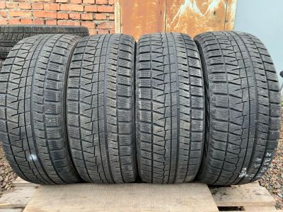Лот: 14912449. Фото: 1. Bridgestone Blizzak Revo GZ, 235... Шины