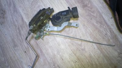 Лот: 8739052. Фото: 1. Замок передней левой двери toyota... Кузов