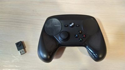 Лот: 15659854. Фото: 1. Steam Controller. Рули, джойстики