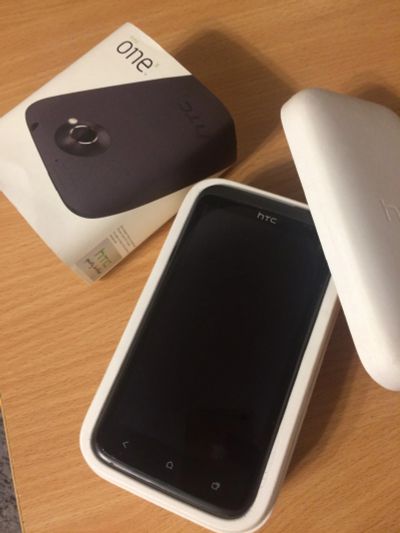 Лот: 11888936. Фото: 1. Смартфон HTC One X. Смартфоны