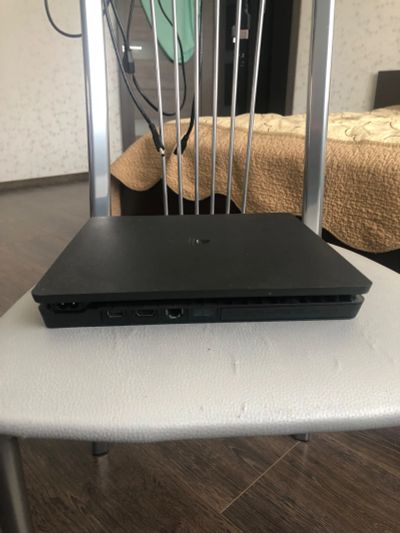 Лот: 20267404. Фото: 1. Sony PlayStation 4 Slim. Игровые приставки, консоли
