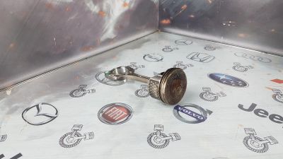 Лот: 23589599. Фото: 1. Поршень с шатуном Honda Fit LEB... Двигатель и элементы двигателя