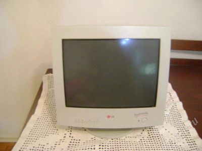 Лот: 553703. Фото: 1. Монитор ЭЛТ LG StudioWorks 520SI... ЭЛТ-мониторы