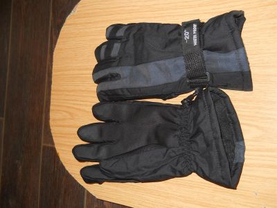 Лот: 3524832. Фото: 1. Перчатки мужские, новые. 4. Другое (лыжи)