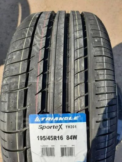 Лот: 23355383. Фото: 1. Летняя резина 195/45 R-16 "Triangle... Шины