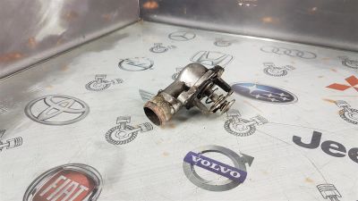 Лот: 23590519. Фото: 1. Корпус термостата Volkswagen Transporter... Двигатель и элементы двигателя