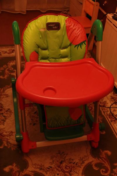 Лот: 6638479. Фото: 1. Стульчик для кормления HAPPY BABY. Стульчики для кормления