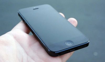 Лот: 6398126. Фото: 1. iPhone 5 Black 16Gb (Родная коробкая... Смартфоны