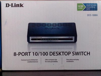 Лот: 3638697. Фото: 1. проводной коммутатор 8-port D-Link... Маршрутизаторы (роутеры)