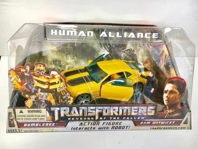 Лот: 9554490. Фото: 1. Трансформер Transformers Bumblbee... Машины и техника