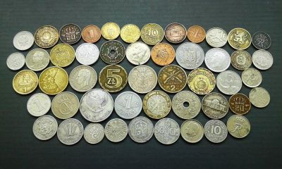 Лот: 10825787. Фото: 1. 50 монет стран Мира - одним лотом... Наборы монет